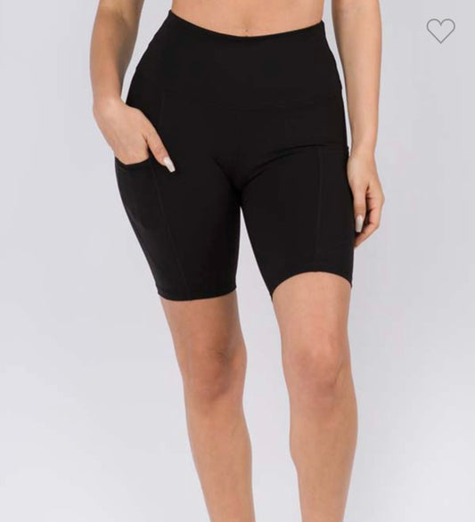 Soft Active Biker Shorts w Pockets